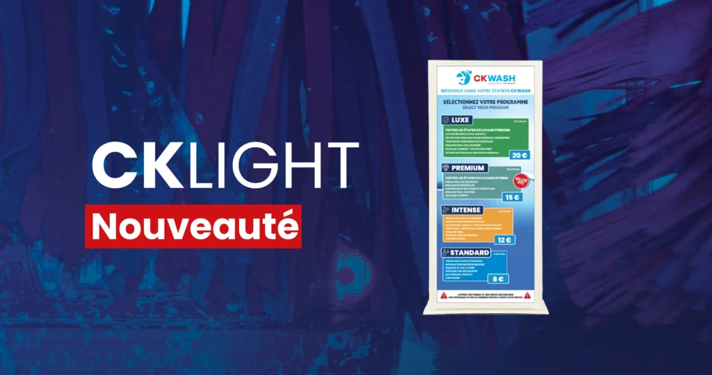 Panneau LED double face CK-Light affichant les programmes de lavage auto CKWASH.